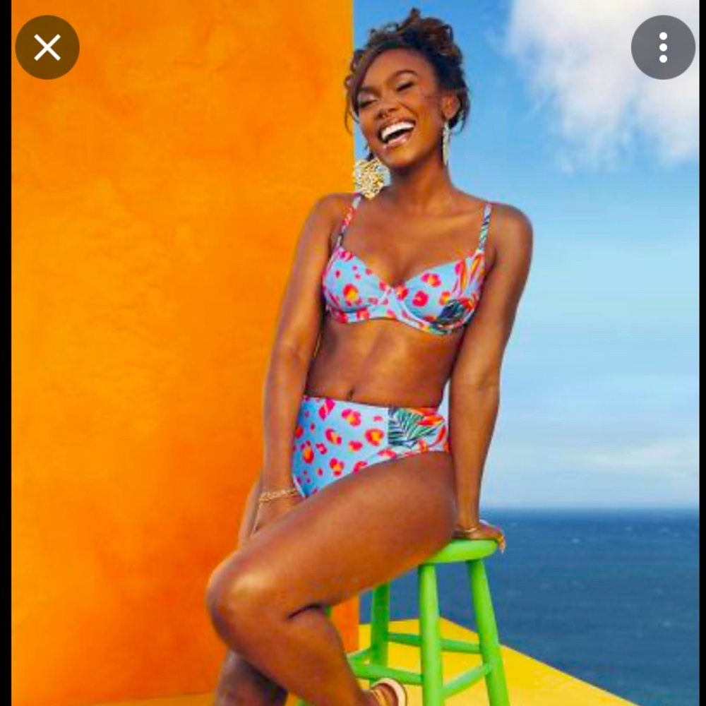 Tabatha Brown bikini bottoms new with tags
